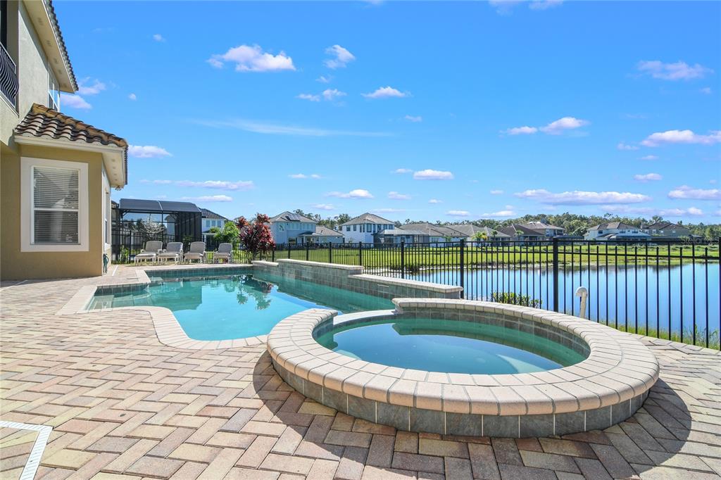 2621 LANCASTER RIDGE DR