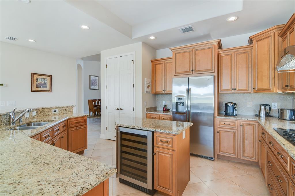2621 LANCASTER RIDGE DR