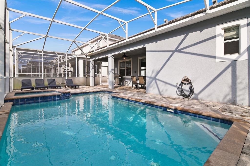 1542 MOON VALLEY DR
