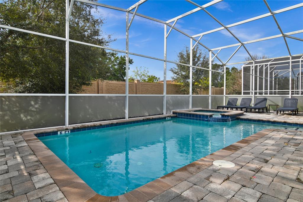 1542 MOON VALLEY DR