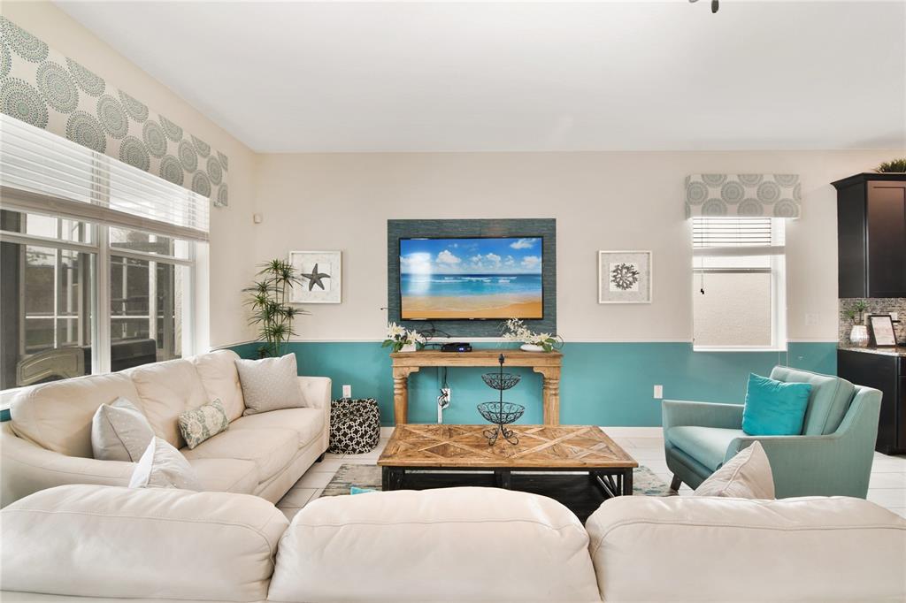 1542 MOON VALLEY DR