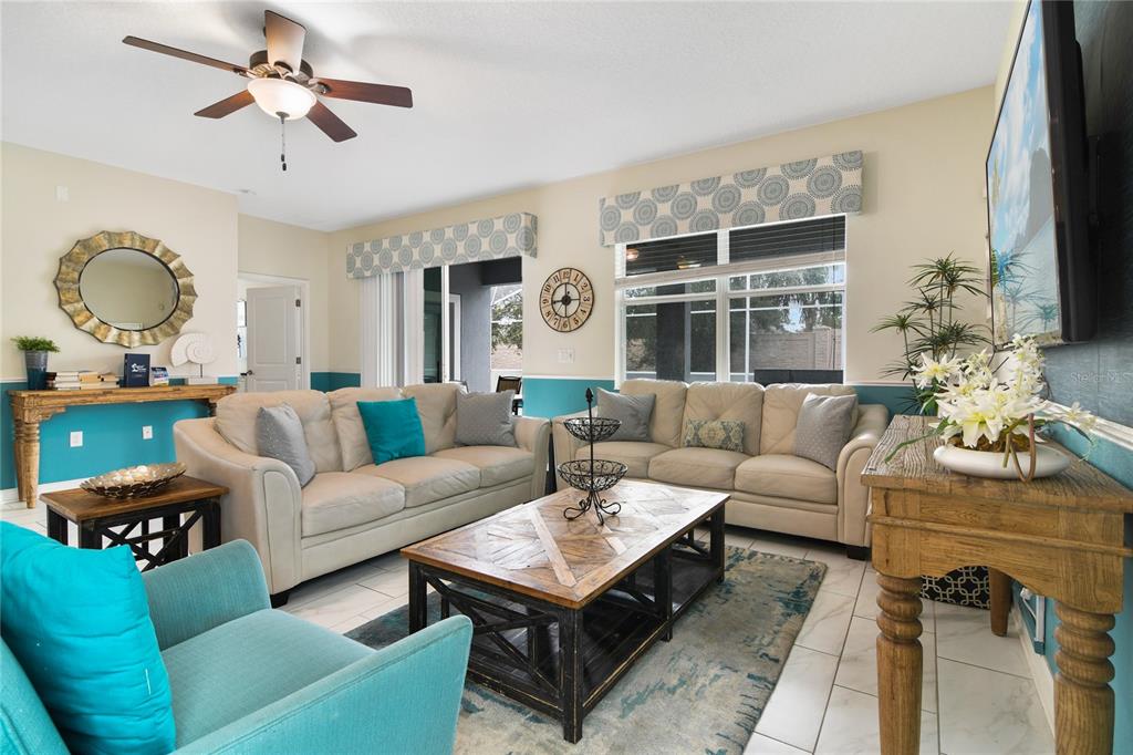 1542 MOON VALLEY DR