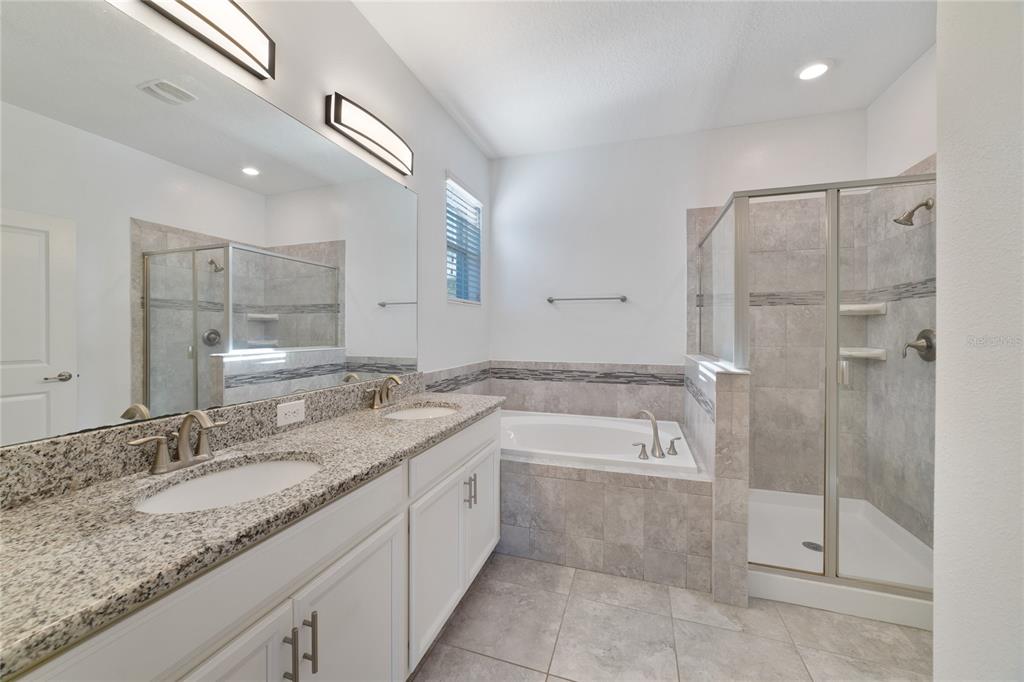 4898 CORTLAND DR