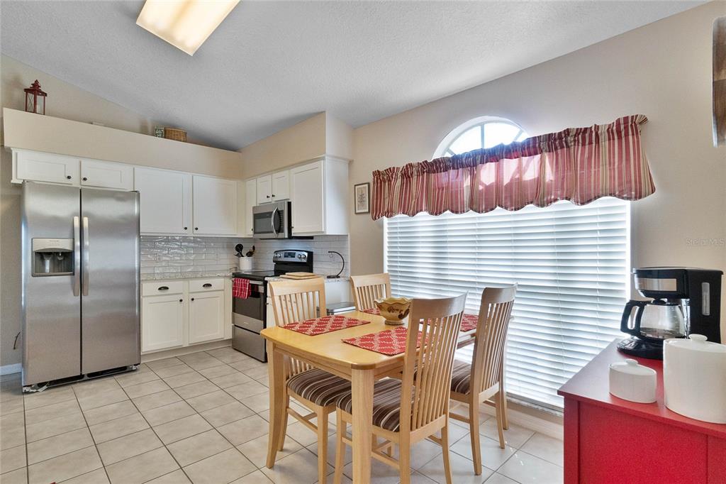 158 HEAVENWOOD CT