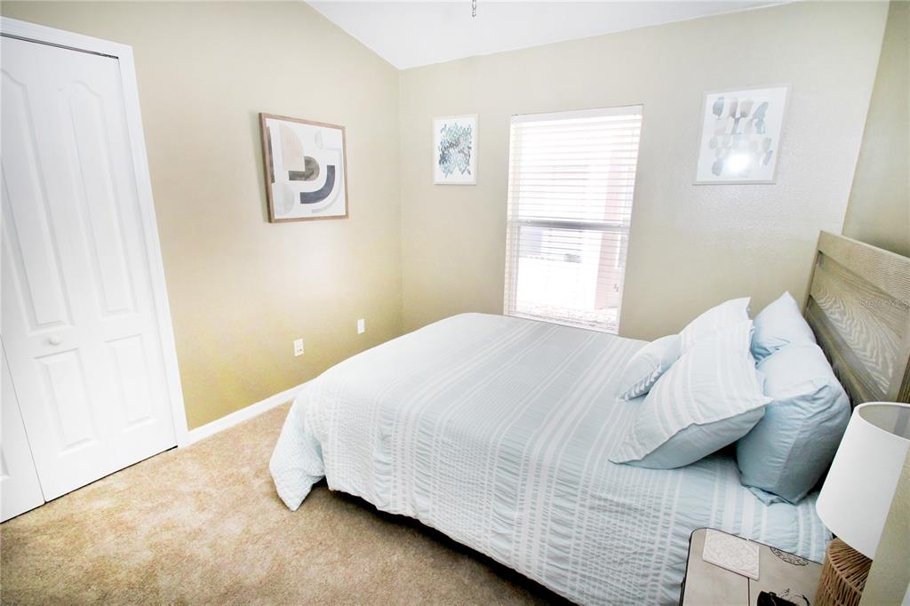 536 HENLEY CIR
