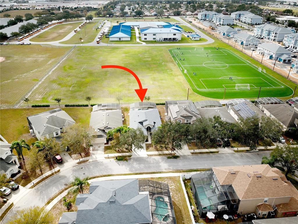 536 HENLEY CIR