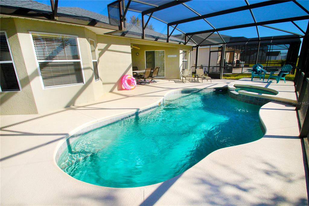 536 HENLEY CIR