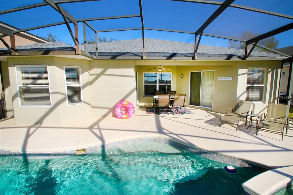 536 HENLEY CIR