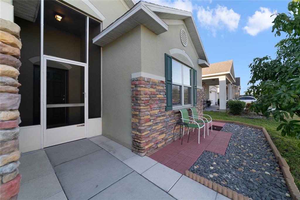 1006 SUFFRAGETTE CIR