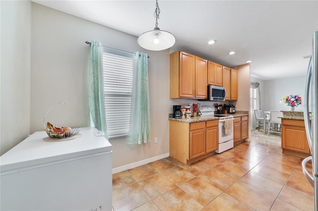 1006 SUFFRAGETTE CIR