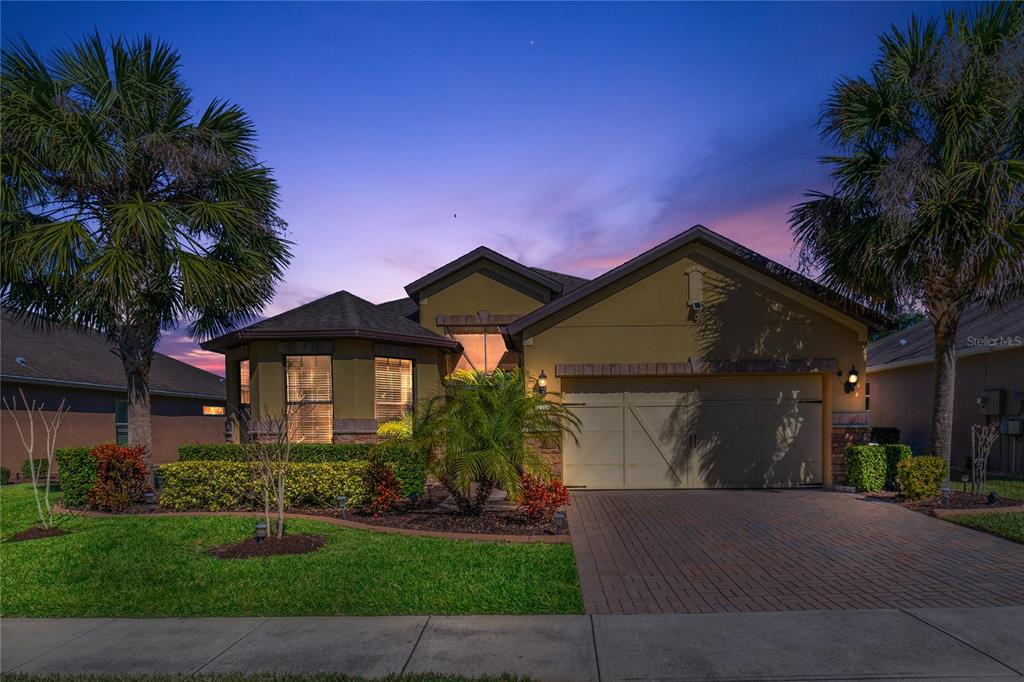 112 DEL SOL AVE