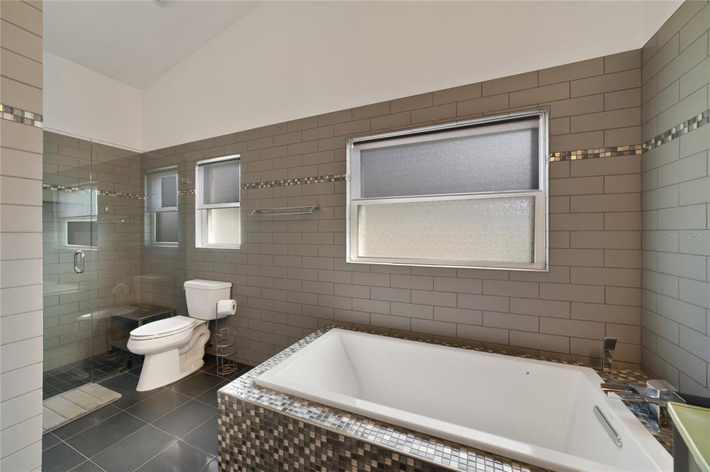 1530 SPRING RIDGE CIR