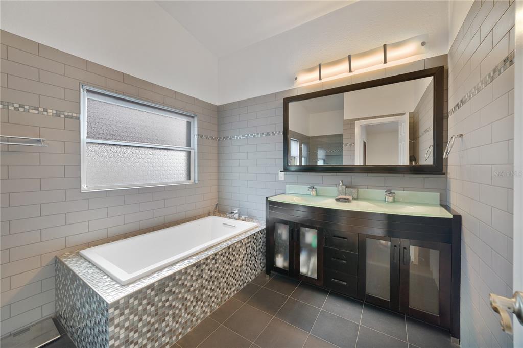 1530 SPRING RIDGE CIR