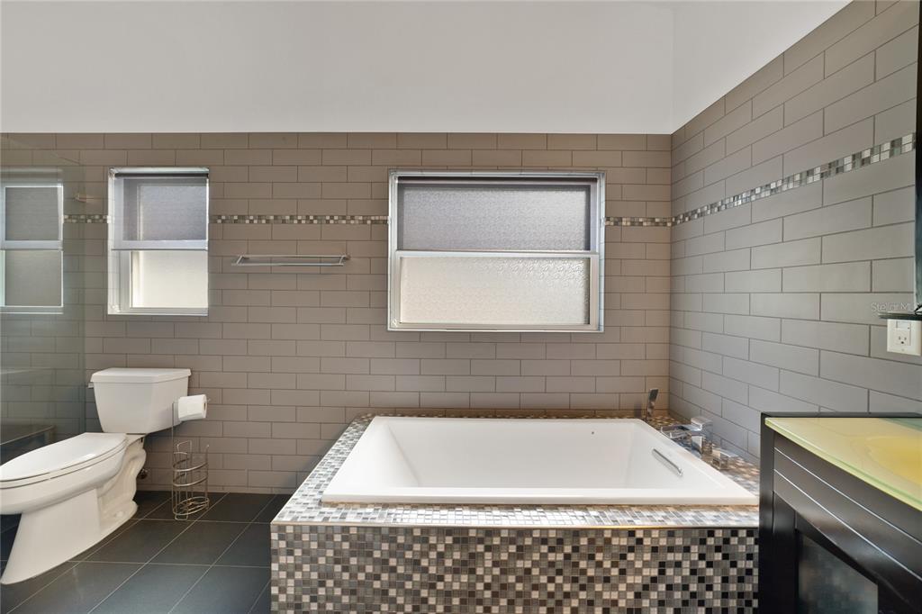 1530 SPRING RIDGE CIR