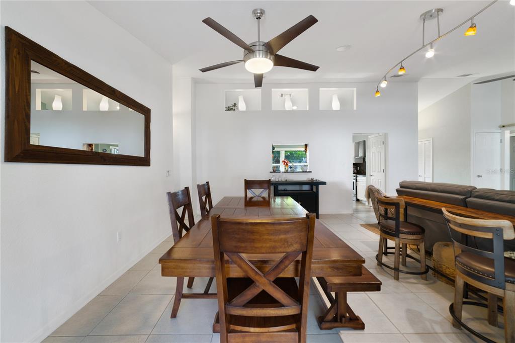 1530 SPRING RIDGE CIR