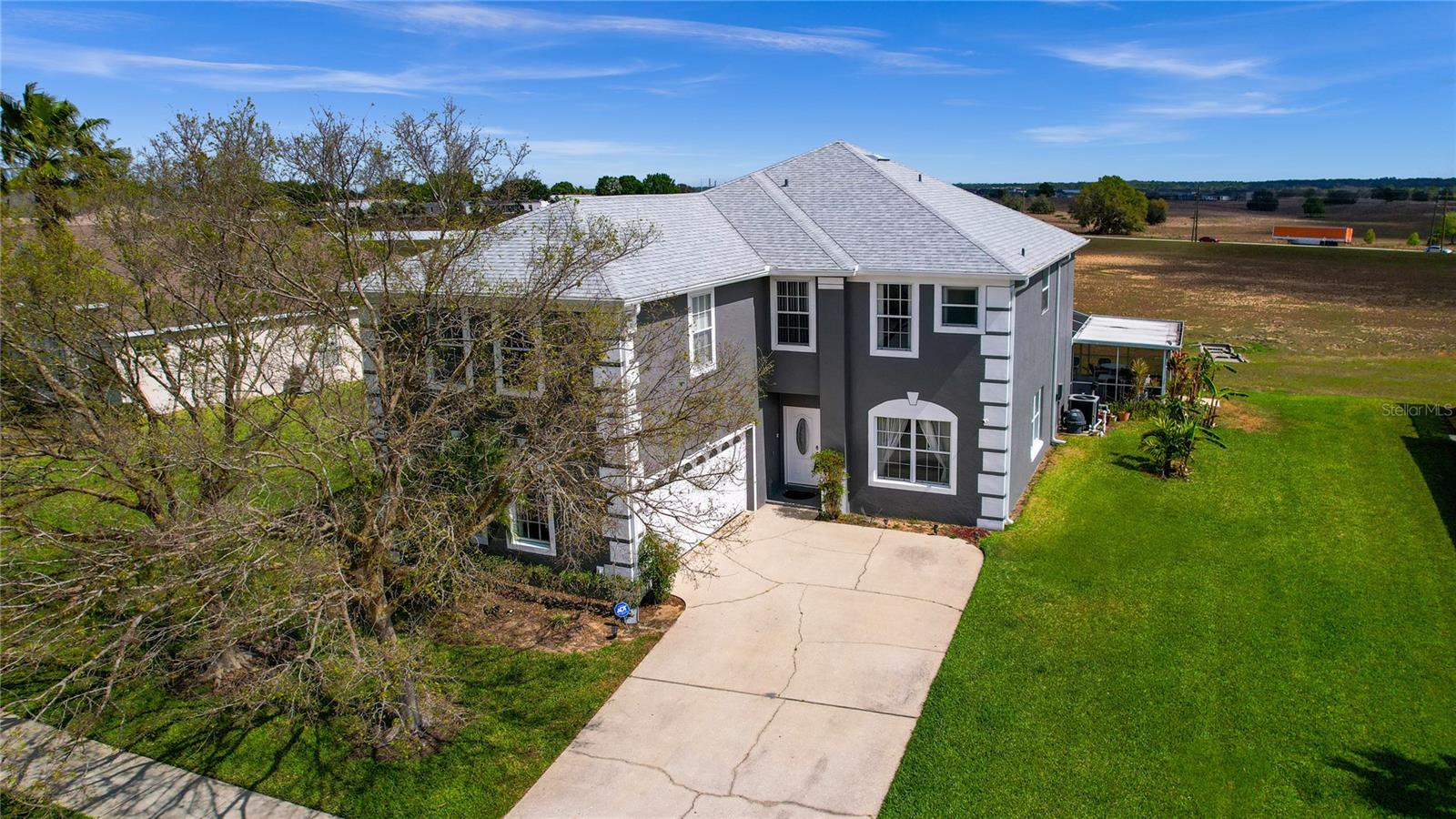 410 LOCKBREEZE DR