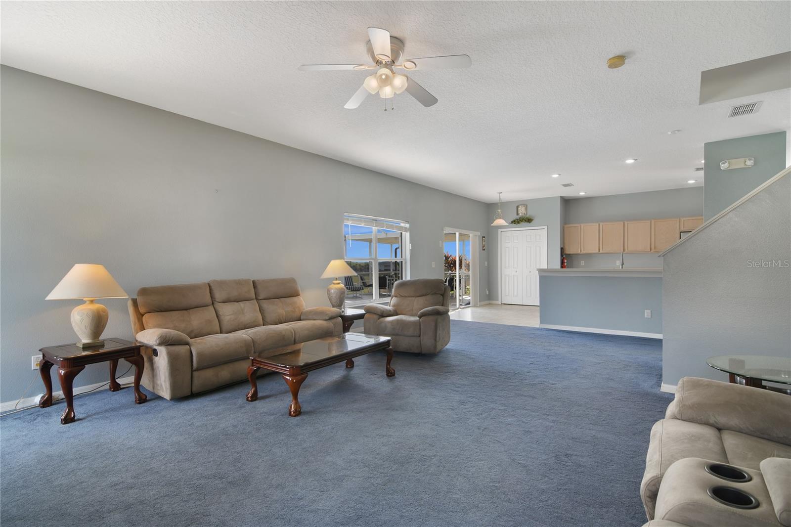 410 LOCKBREEZE DR