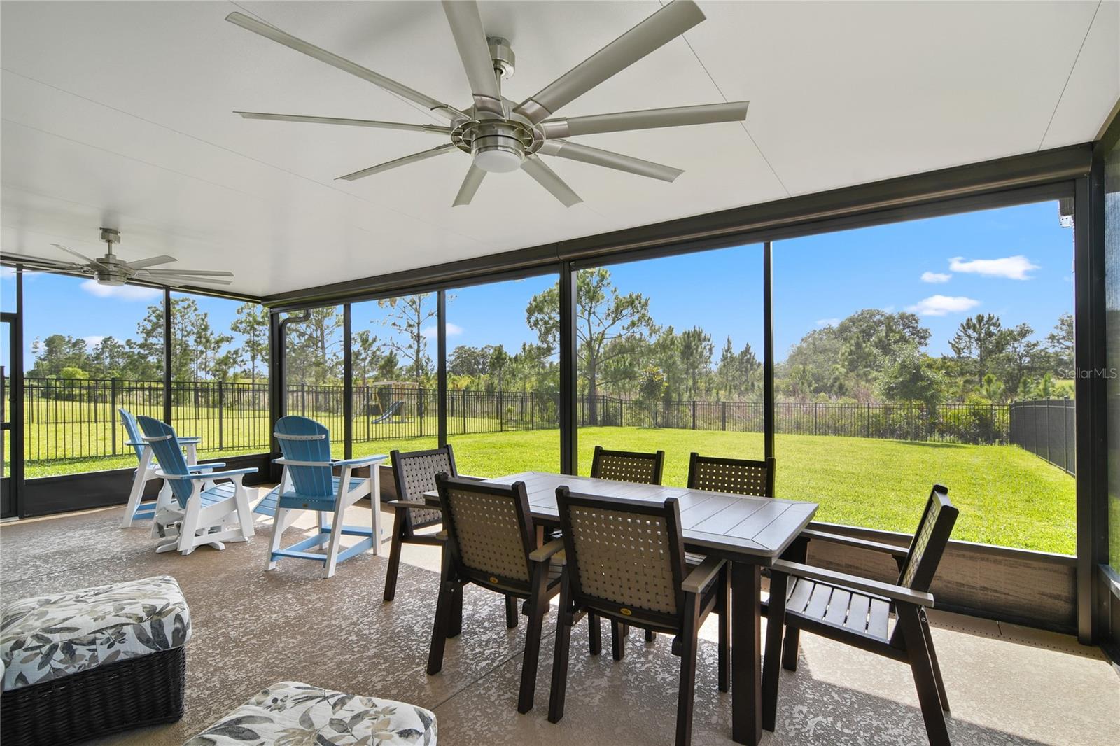 2633 CAMDEN PARK LOOP