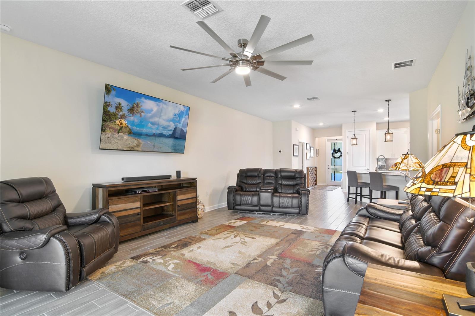 2633 CAMDEN PARK LOOP