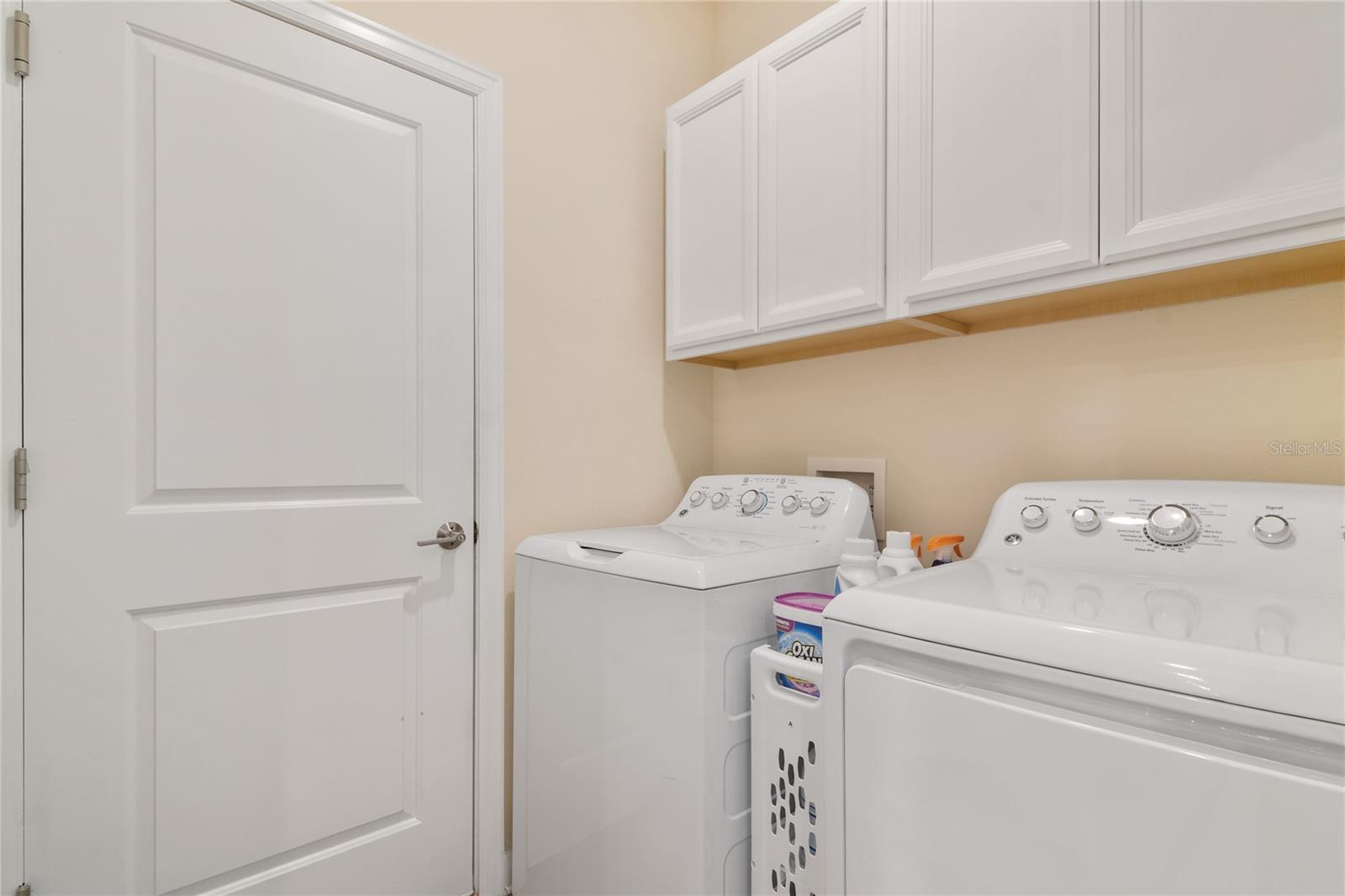 2633 CAMDEN PARK LOOP