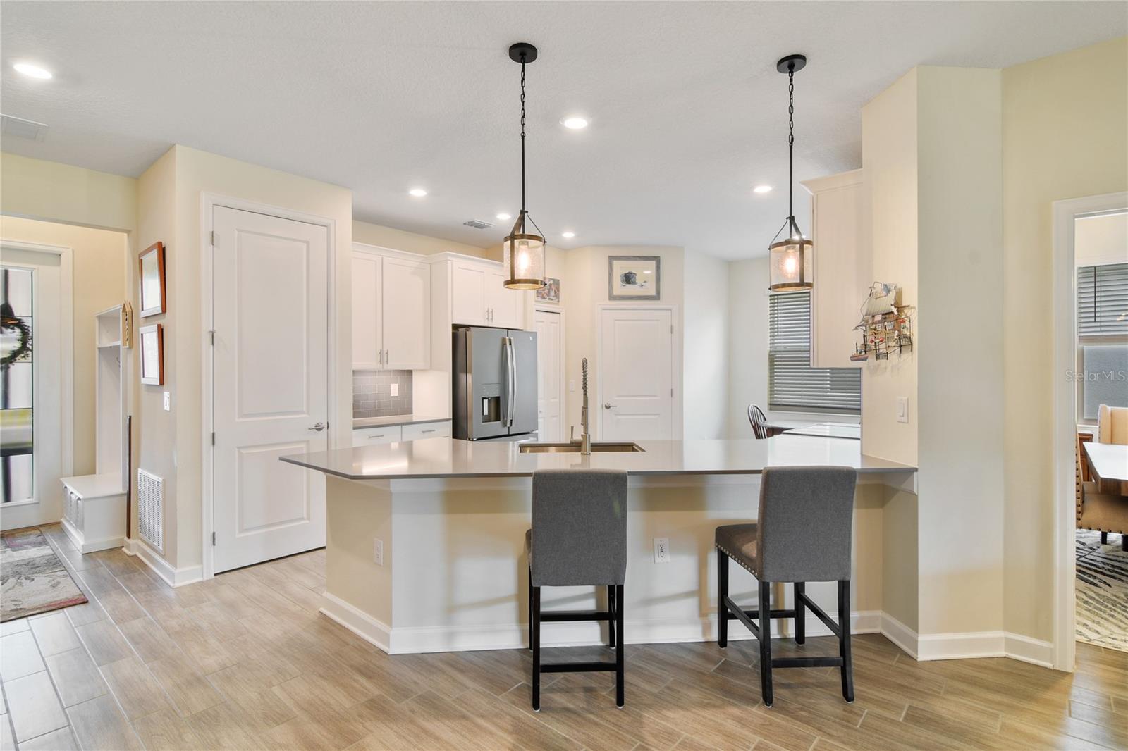 2633 CAMDEN PARK LOOP