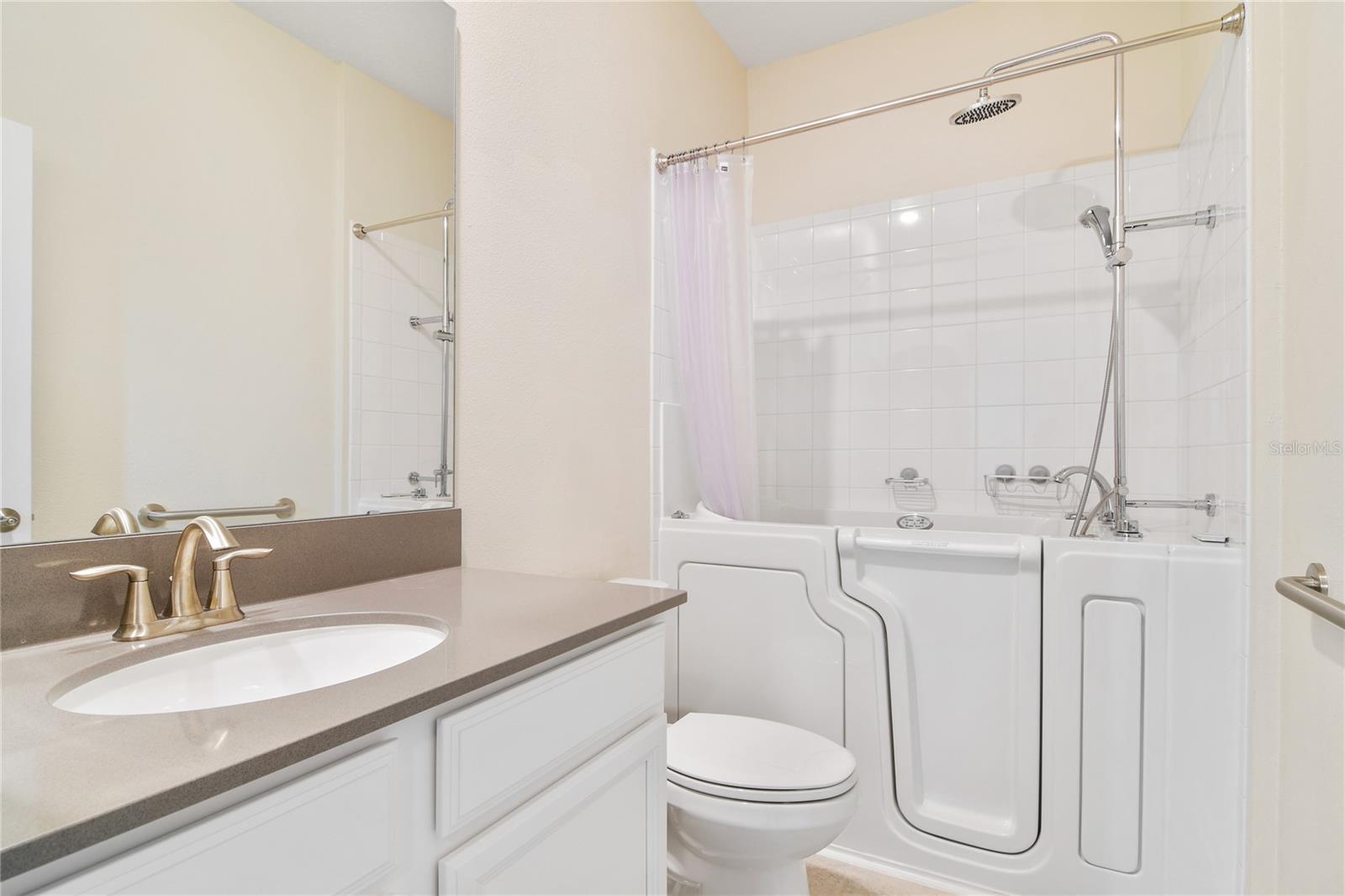 2633 CAMDEN PARK LOOP