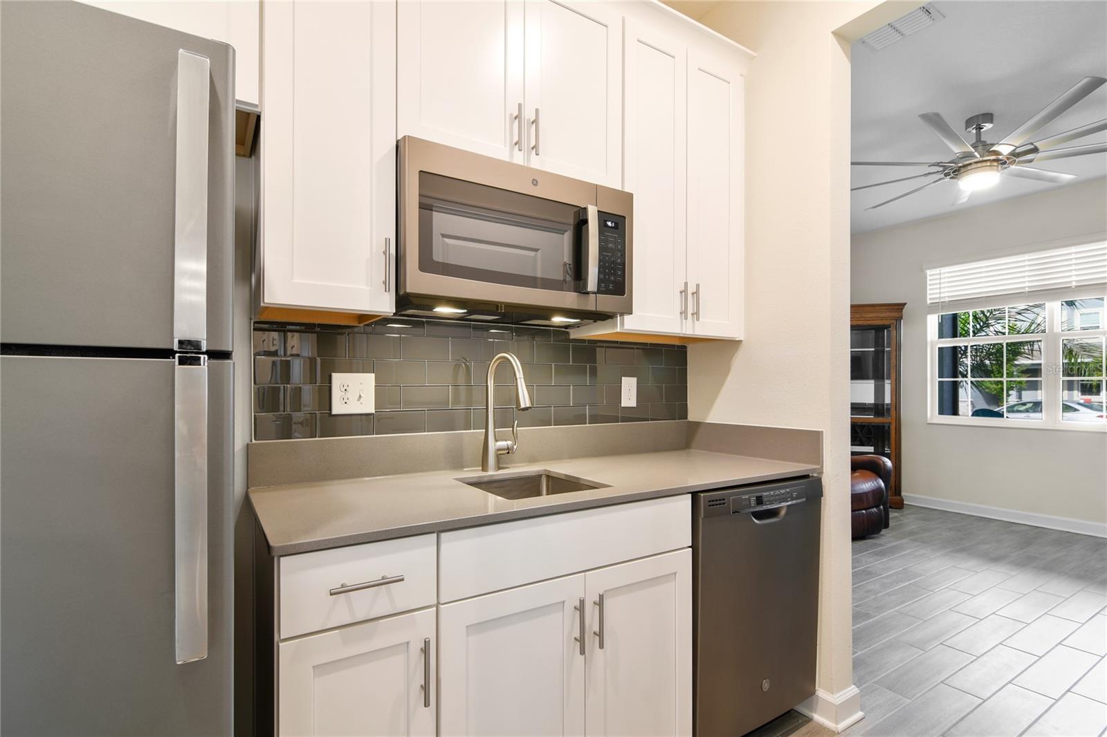 2633 CAMDEN PARK LOOP