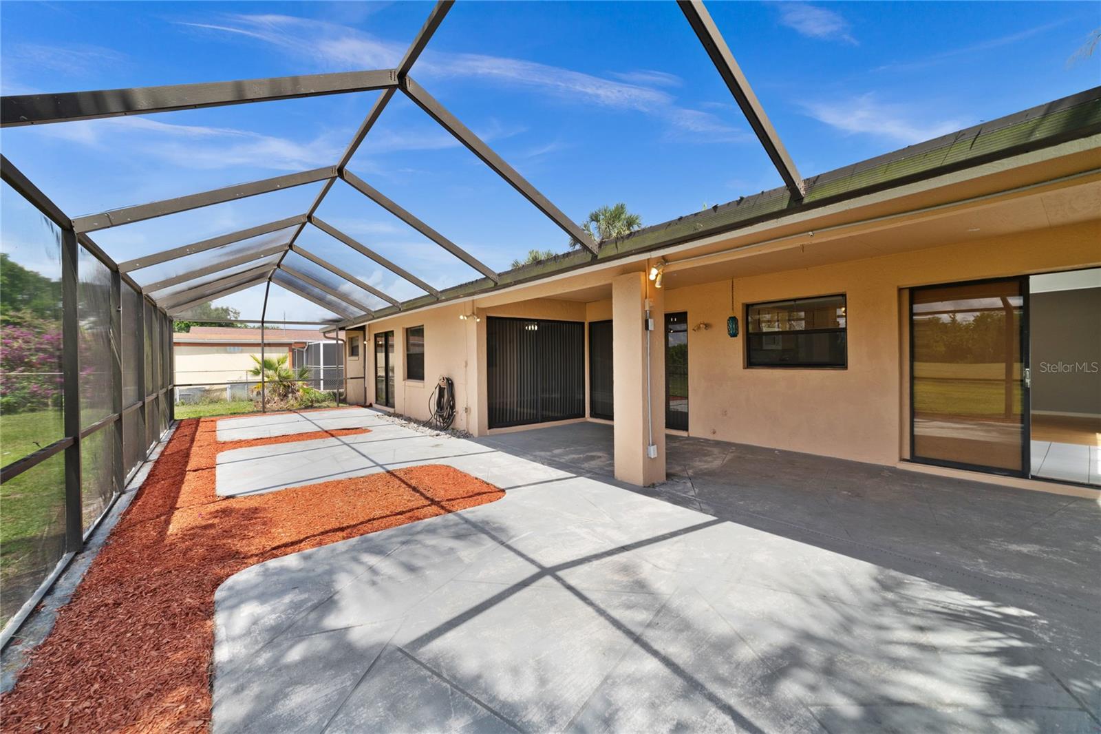 619 CADDY DR
