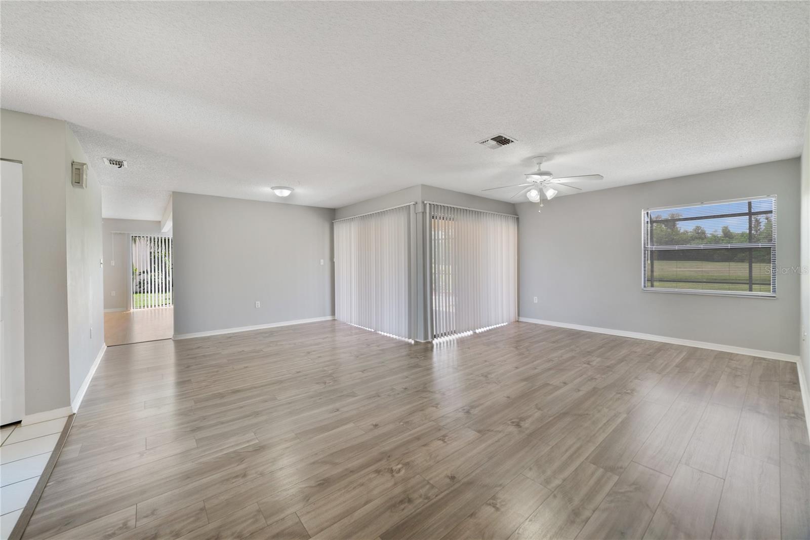 619 CADDY DR