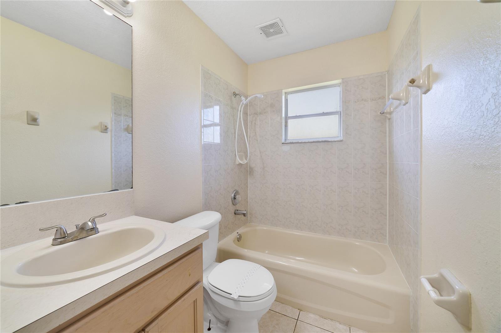 614 TAMARIN LN