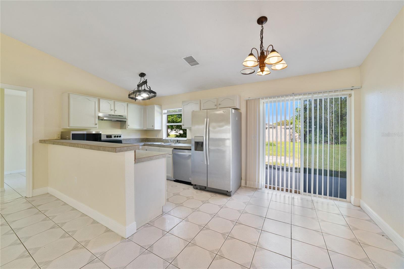 614 TAMARIN LN