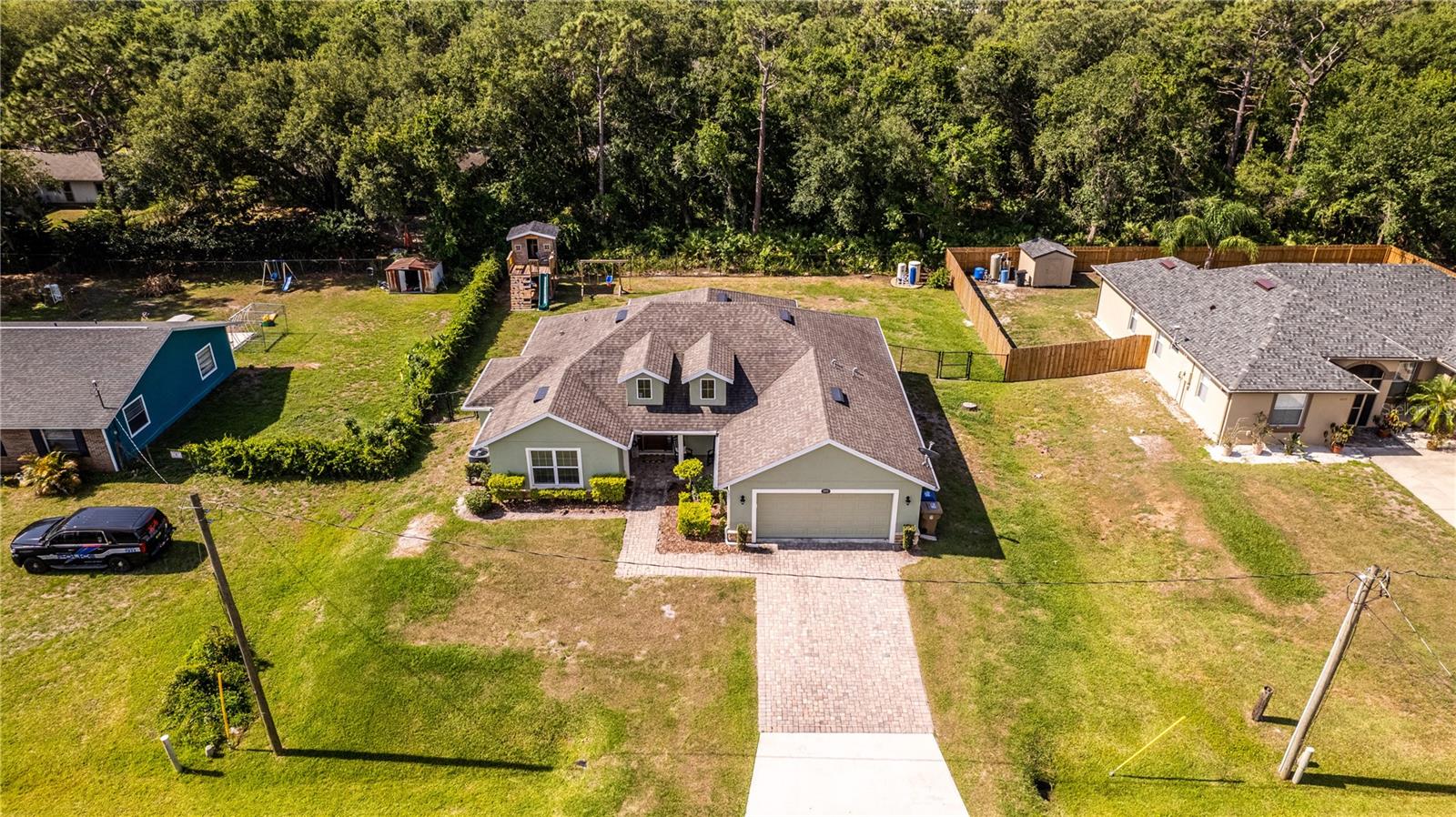 4864 MEADOW DR