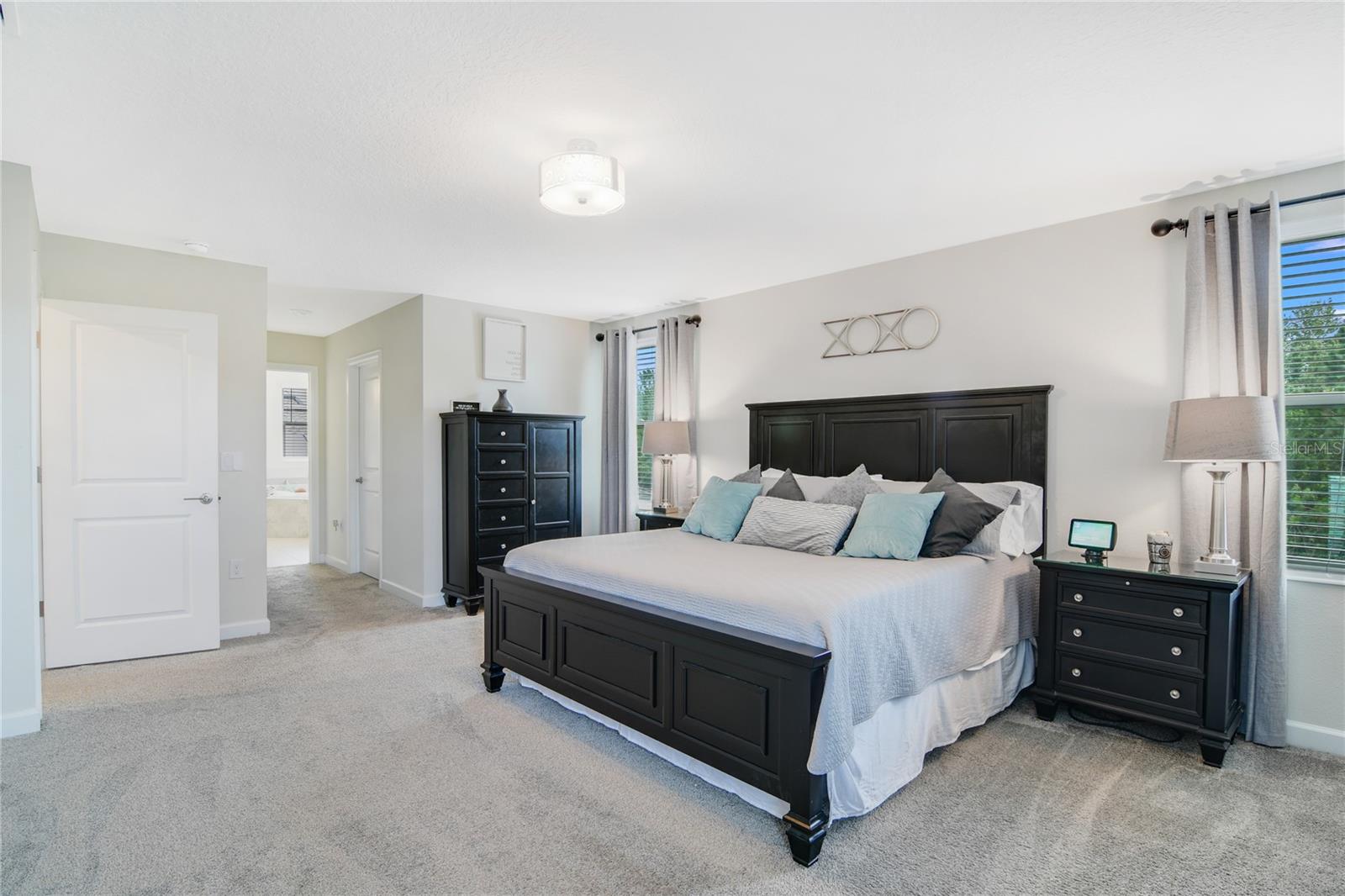 512 WESTCHESTER CT