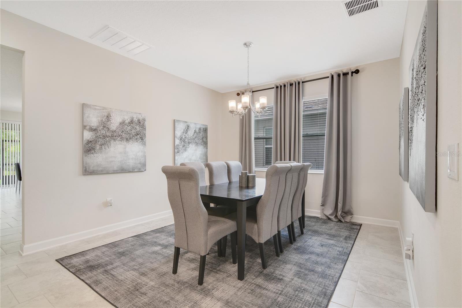 512 WESTCHESTER CT
