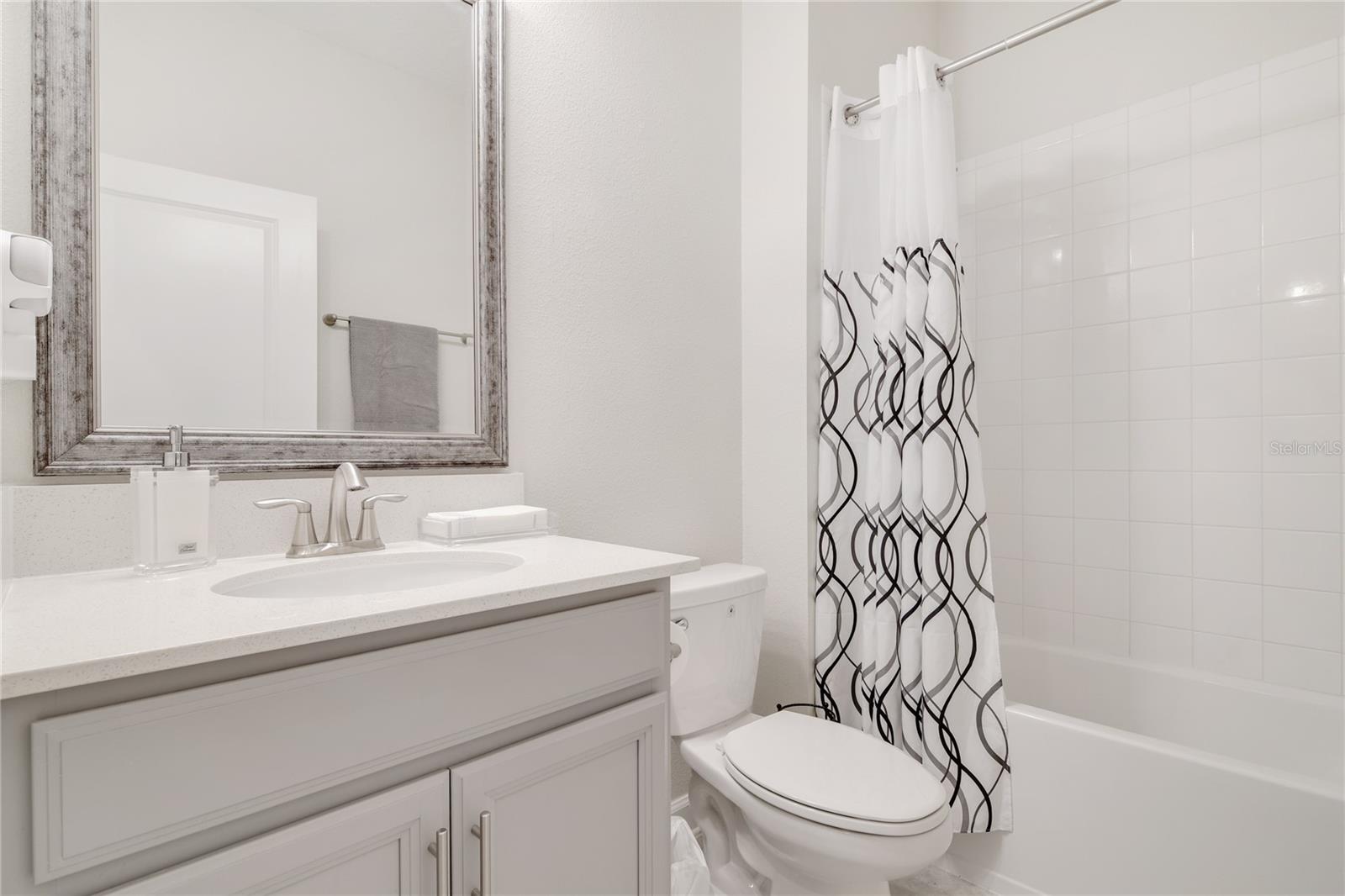 512 WESTCHESTER CT