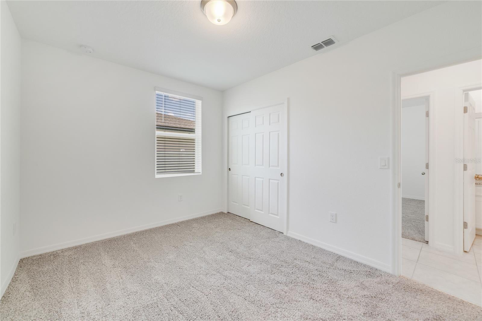 556 VISTA VILLAGES BLVD