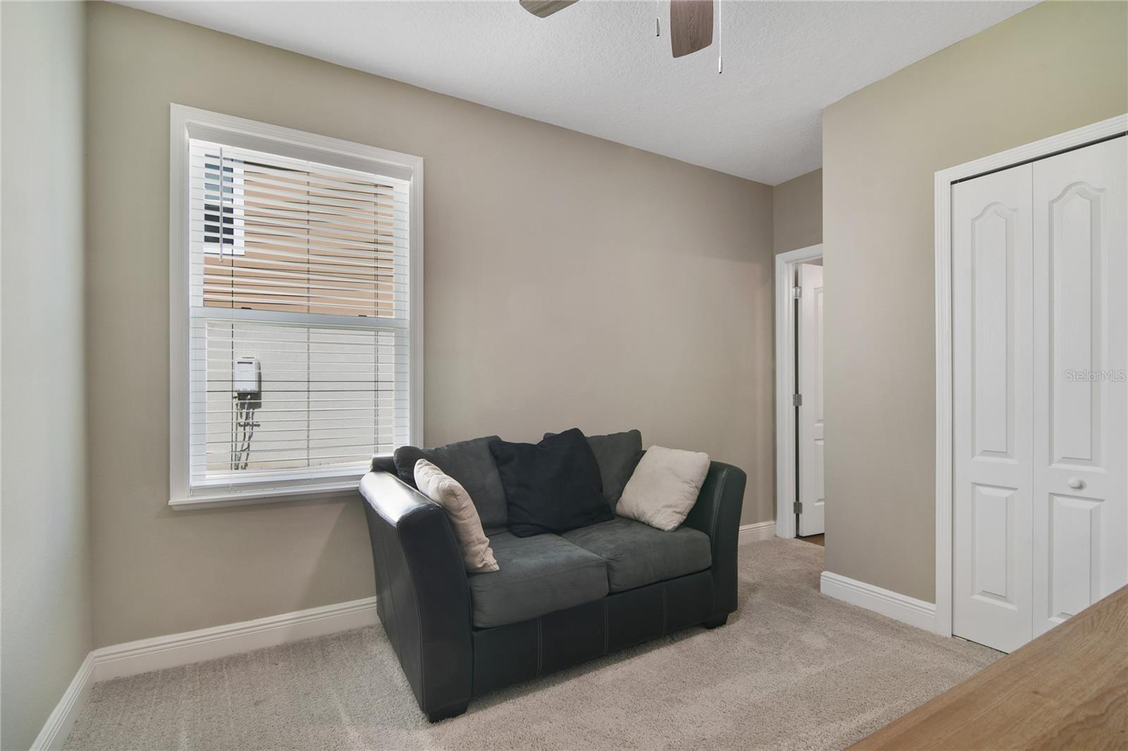 1644 OAK BLOSSOM DR