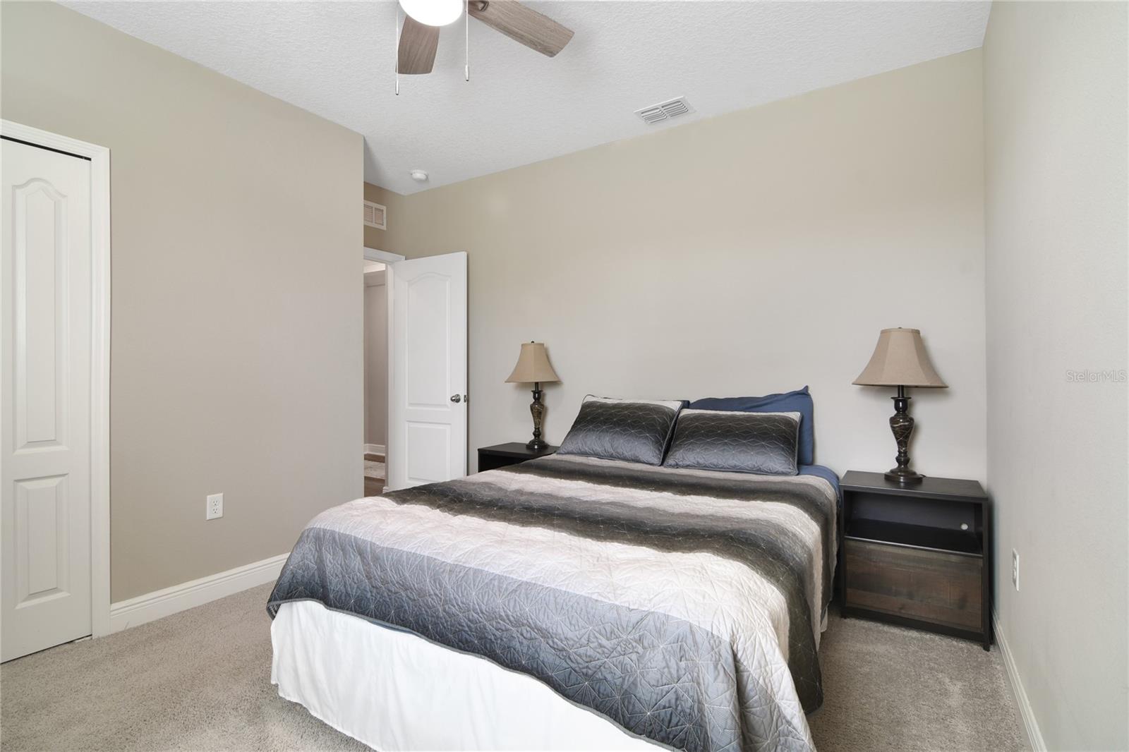 1644 OAK BLOSSOM DR