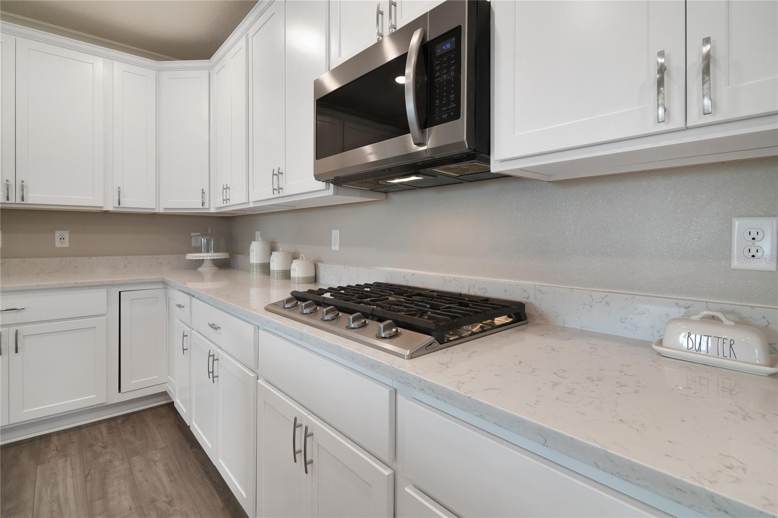 1644 OAK BLOSSOM DR