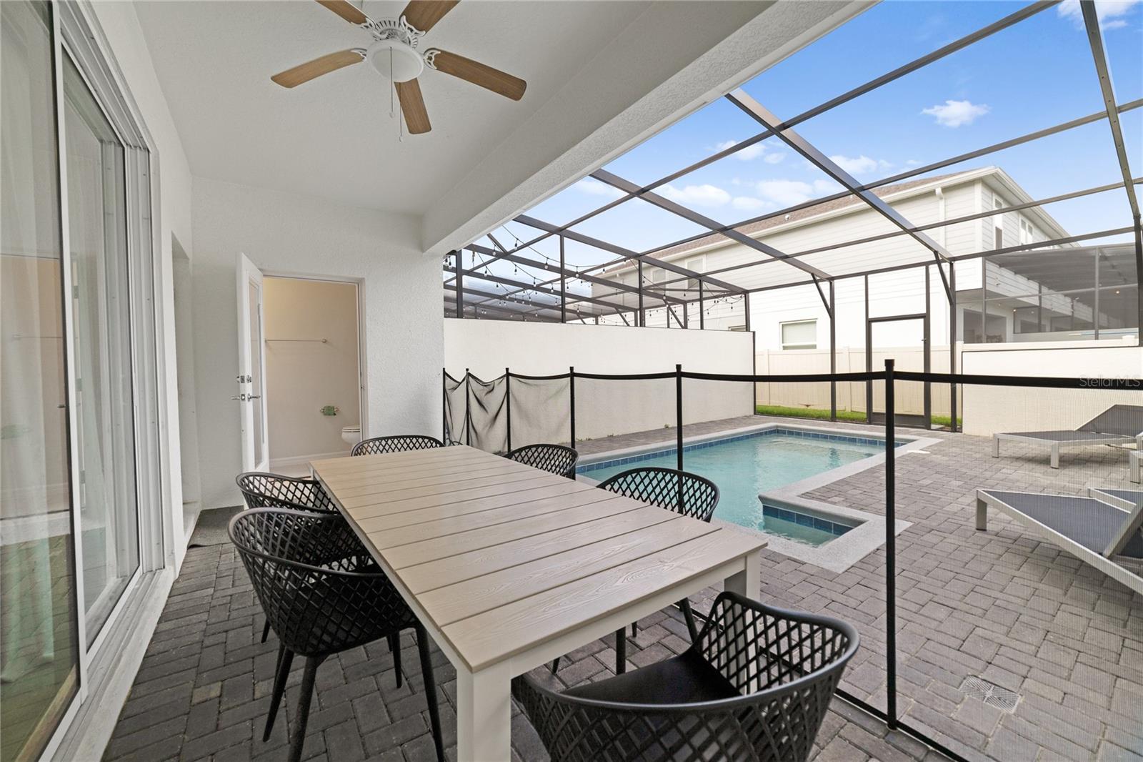 612 JASMINE LN