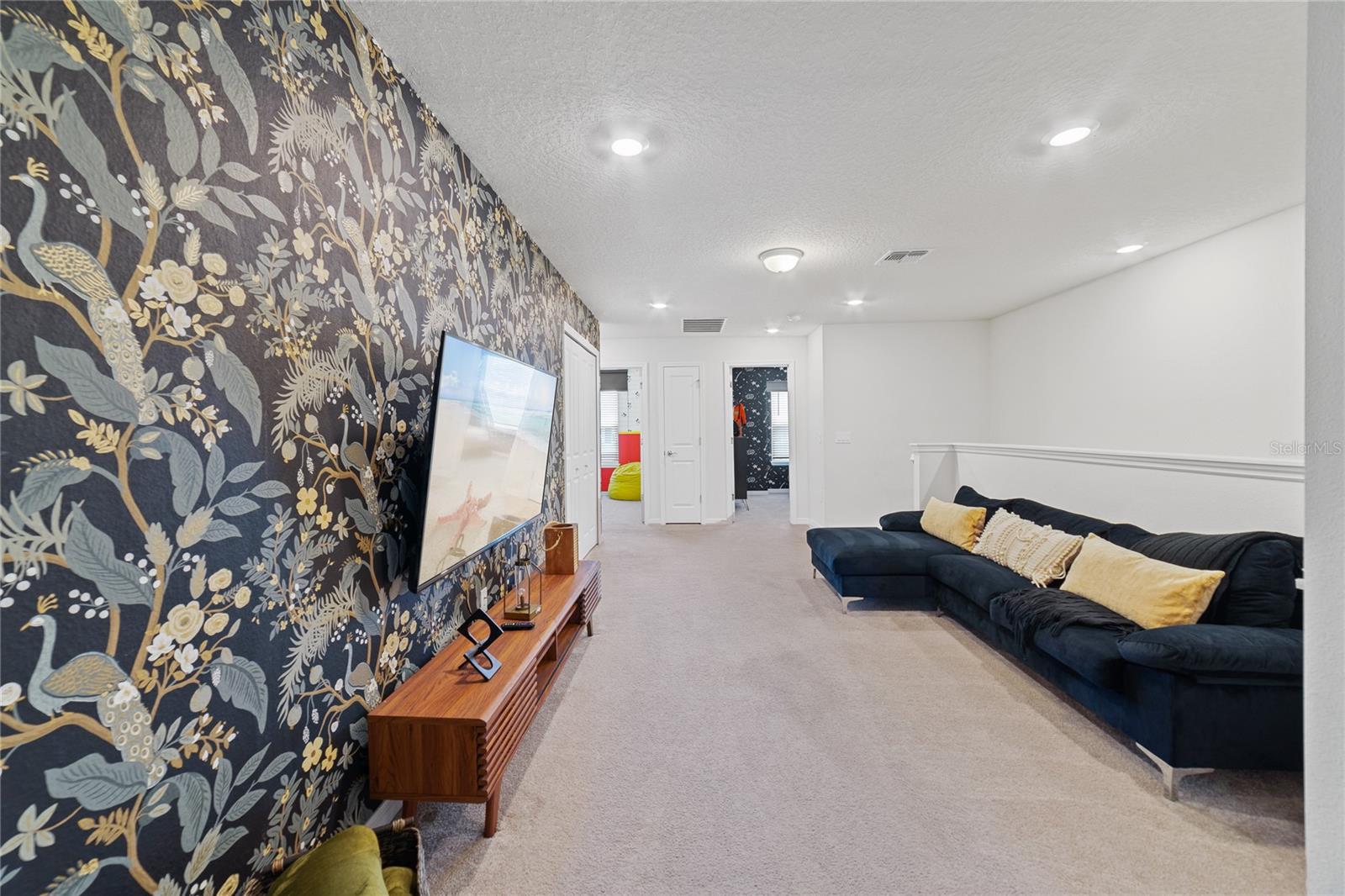 612 JASMINE LN
