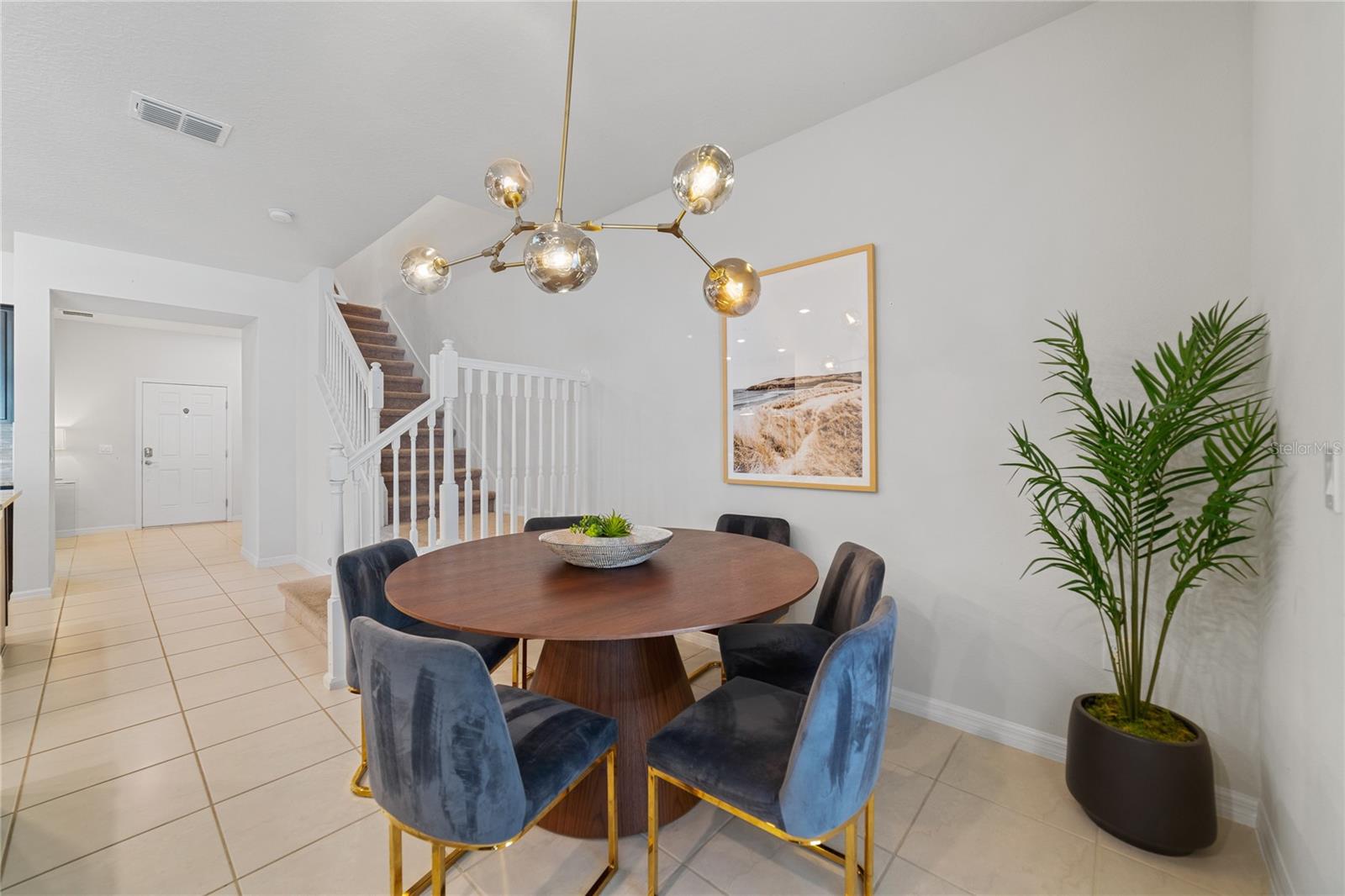 612 JASMINE LN