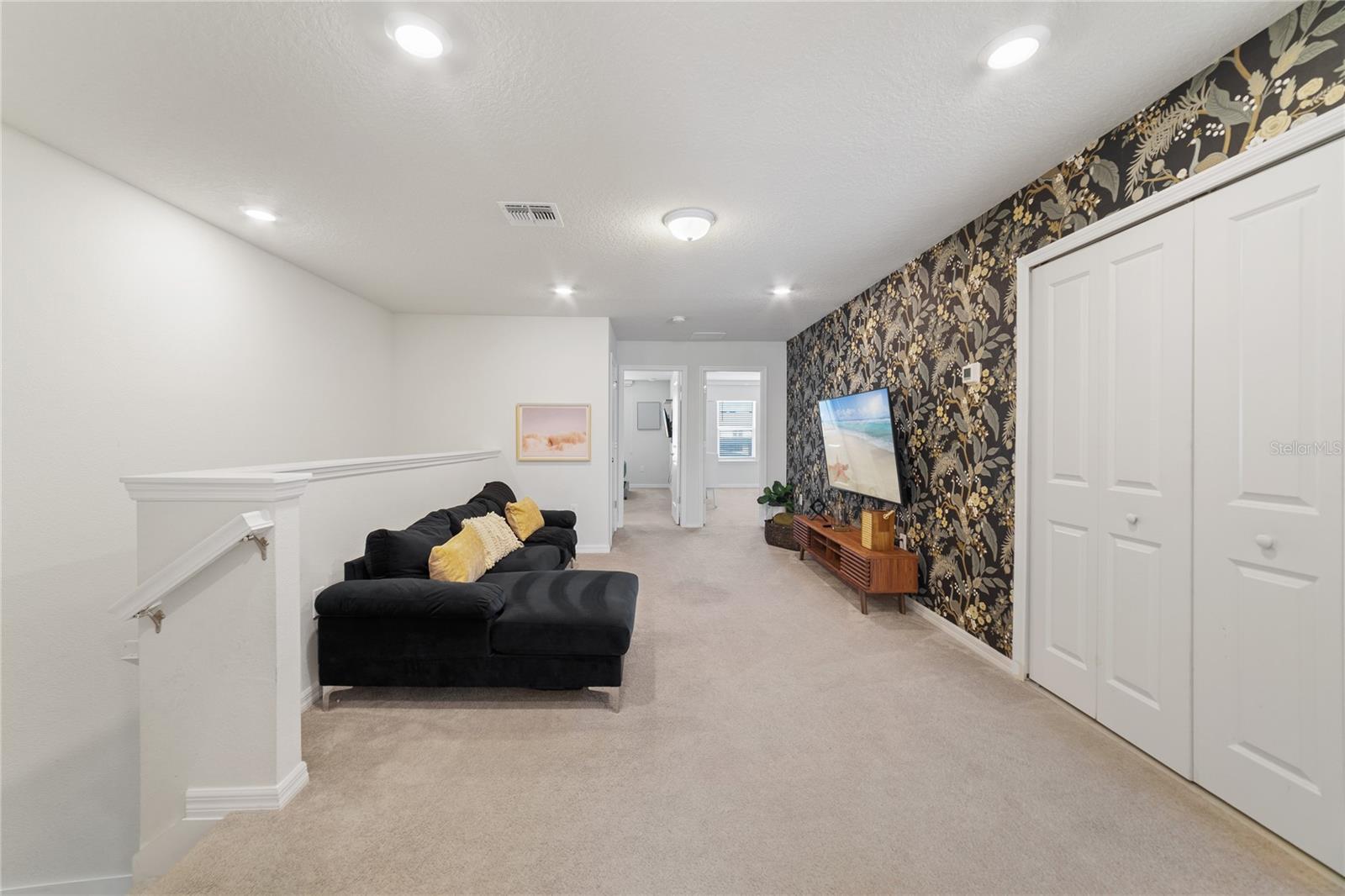 612 JASMINE LN