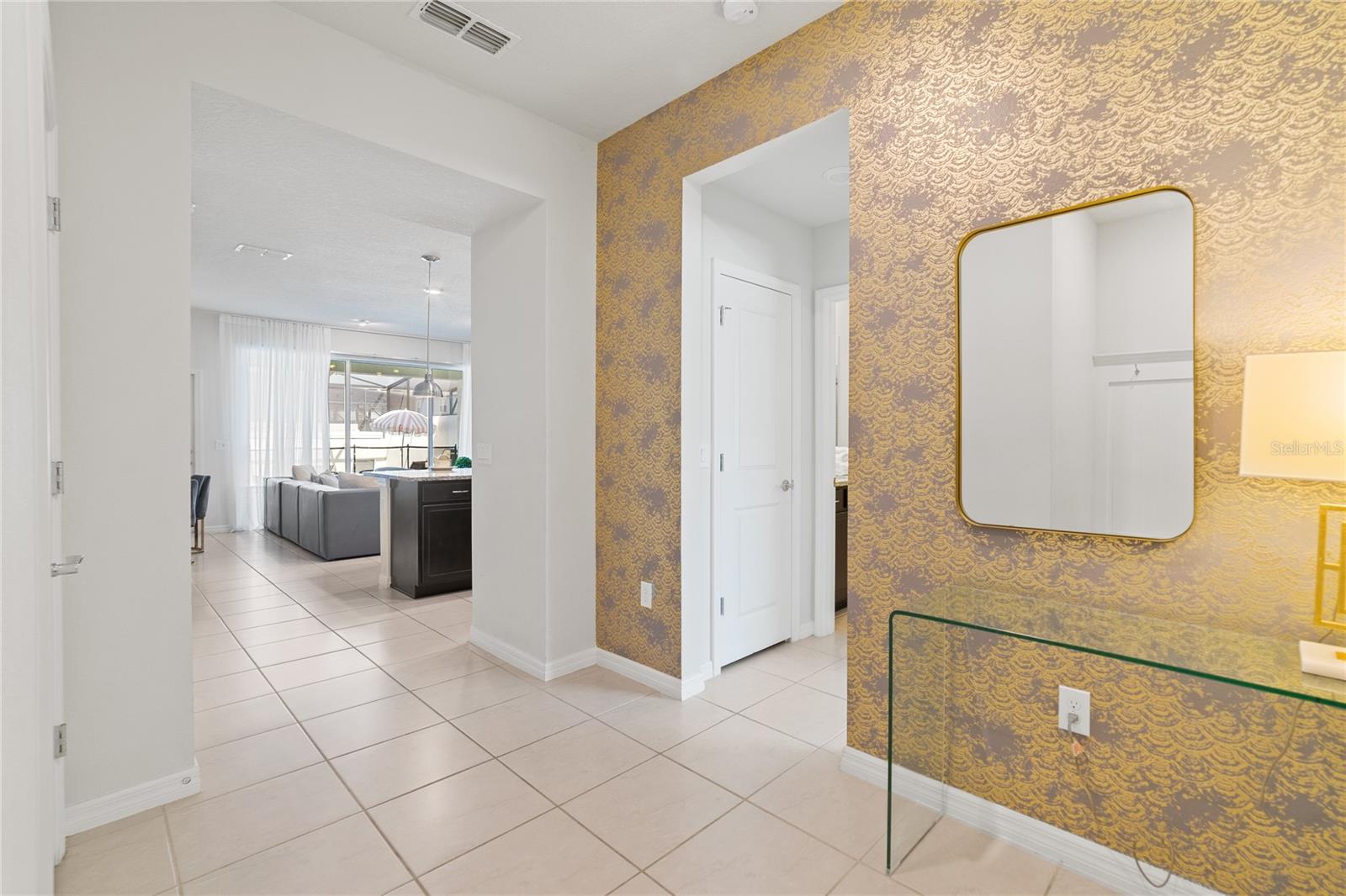 612 JASMINE LN