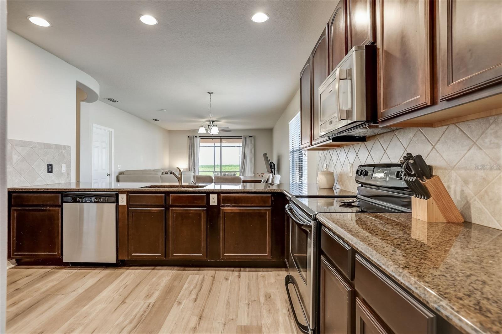 401 SAVANNAH PRESERVE LOOP