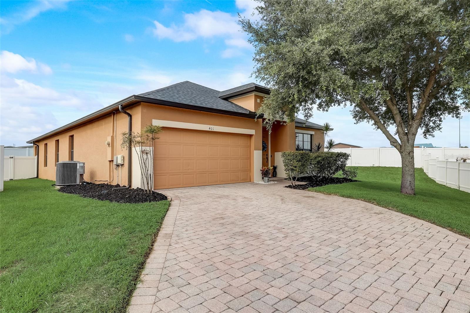 401 SAVANNAH PRESERVE LOOP