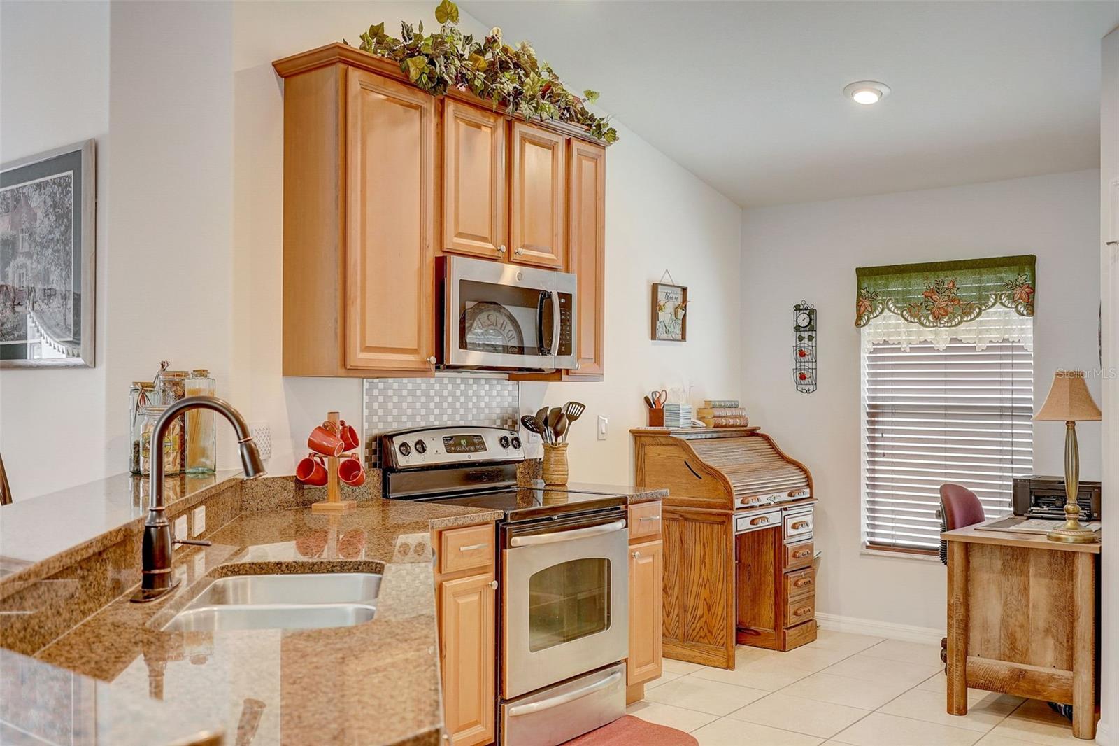 599 FAIRHAVEN DR