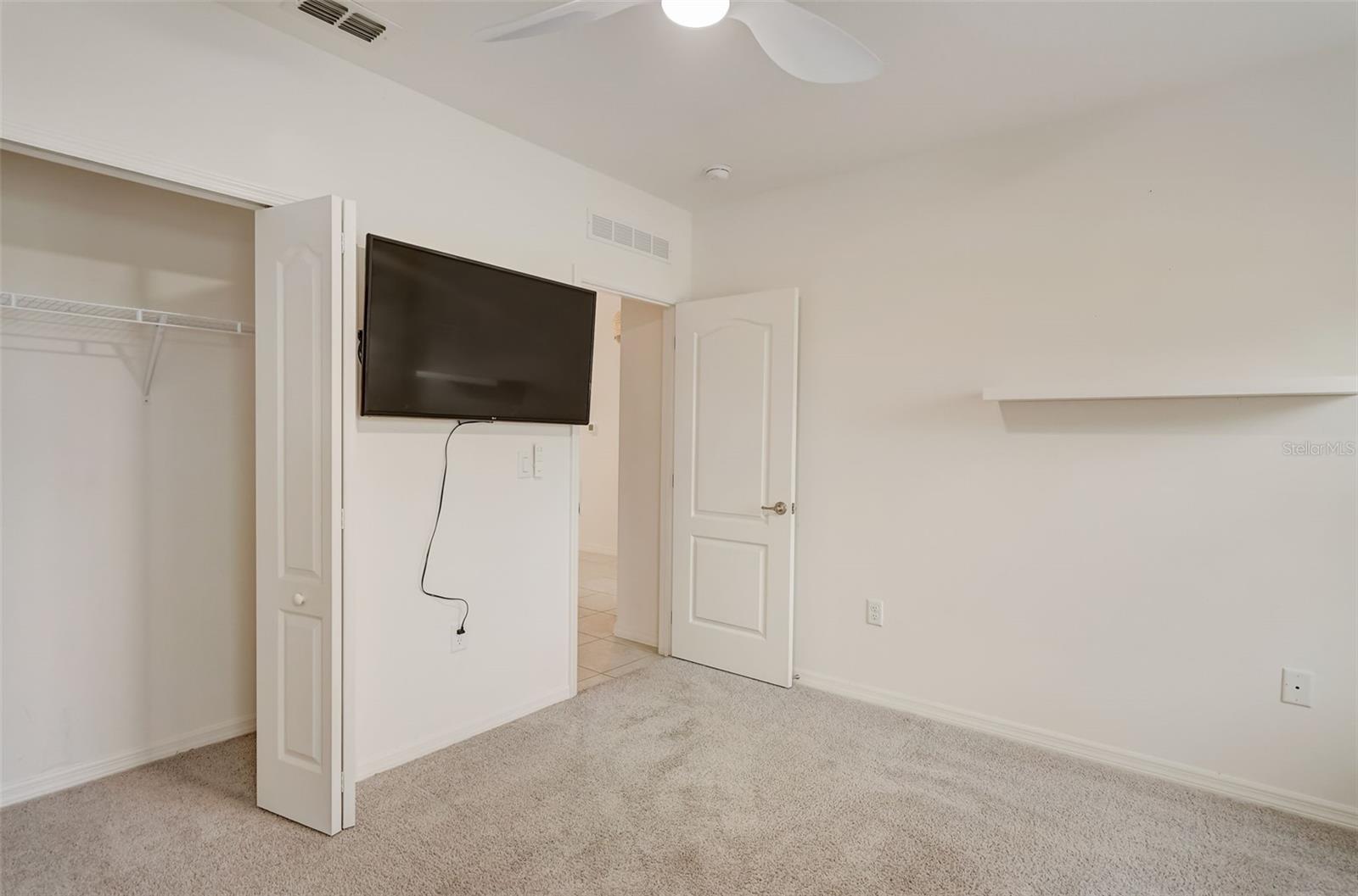 1119 OAK BLUFF DR