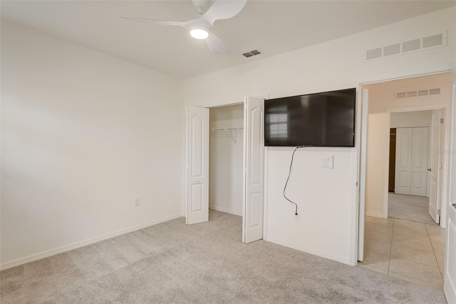 1119 OAK BLUFF DR