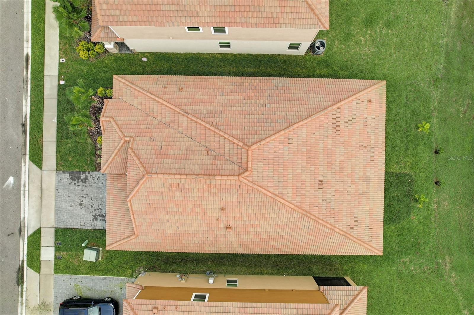 1119 OAK BLUFF DR